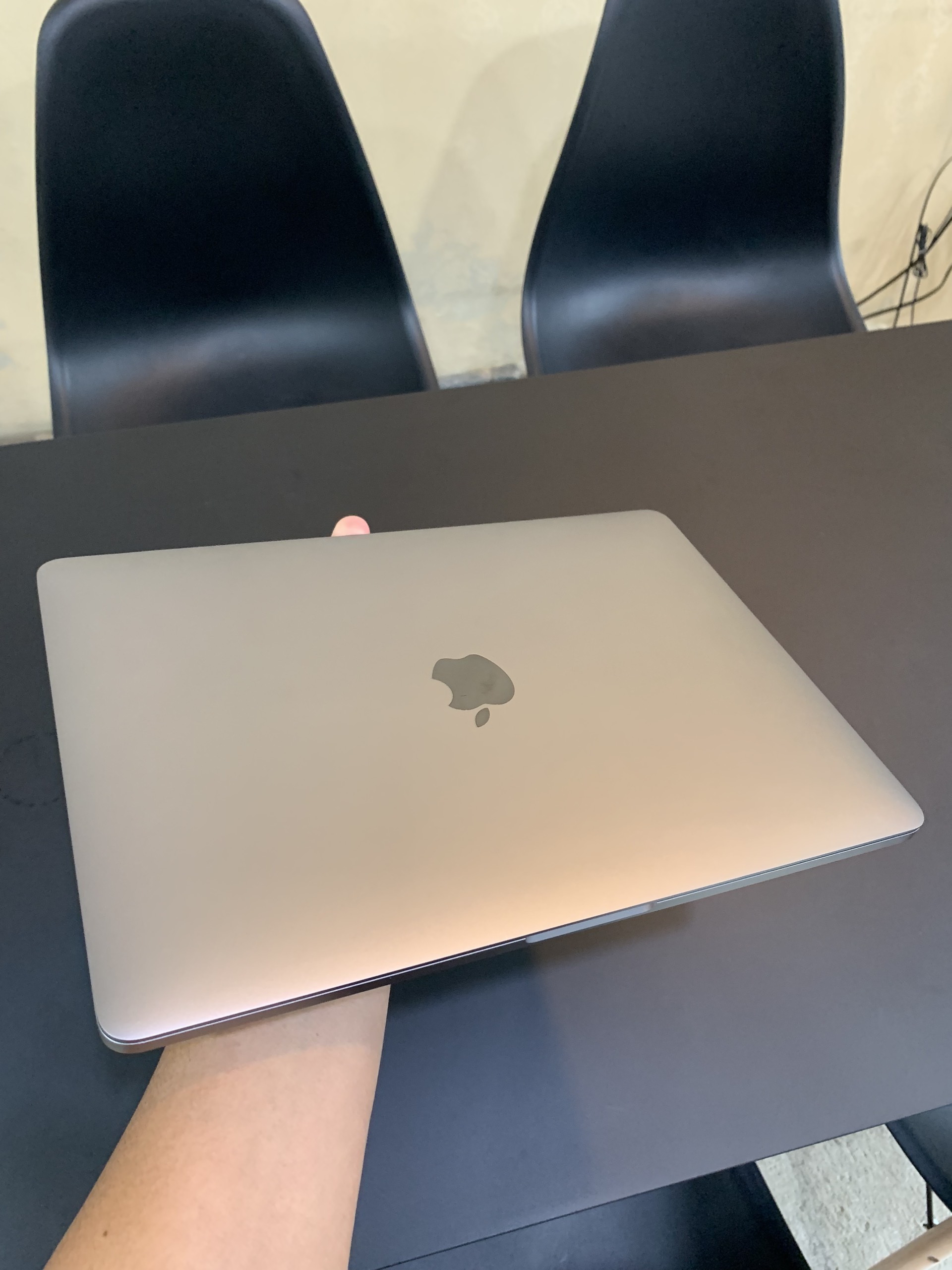 APPLE MacBook Pro MACBOOK PRO MUHN2J A